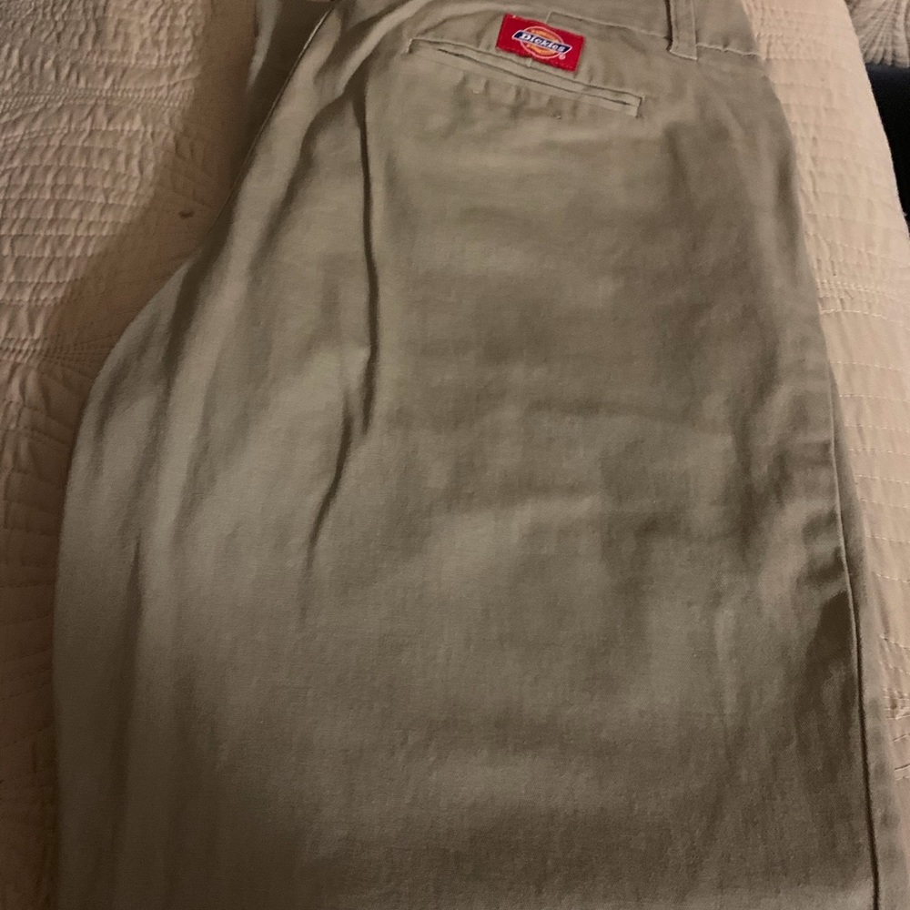 Dickies Girl’s Size 17 EUC